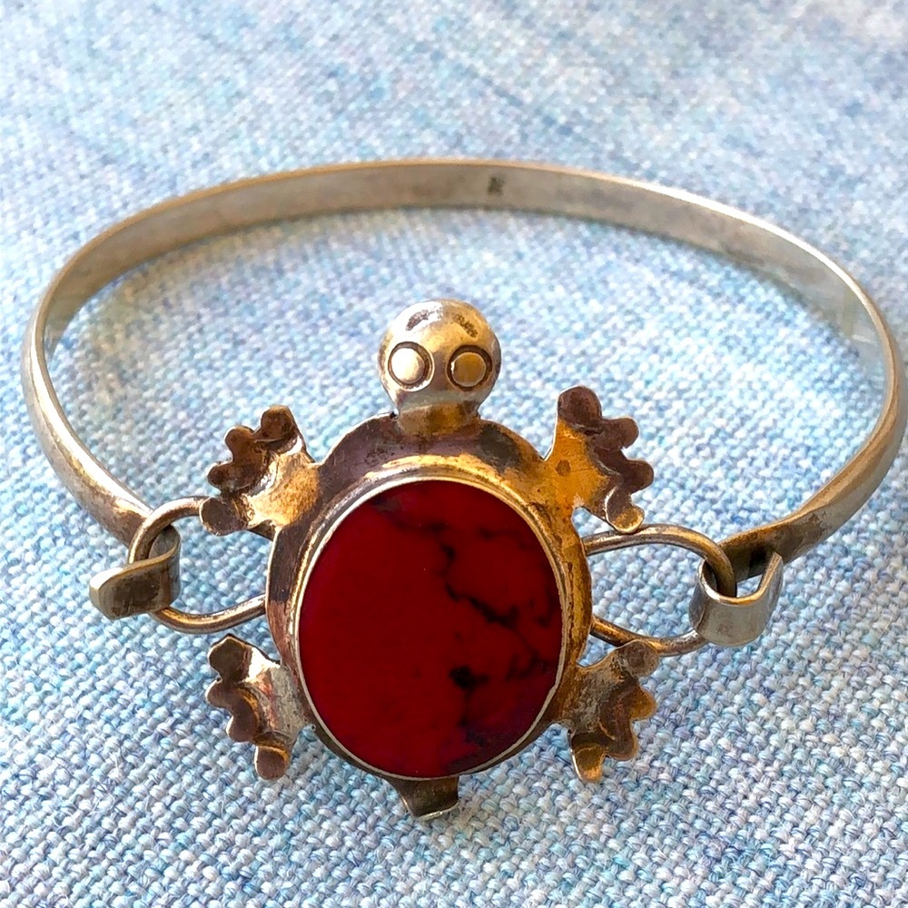 Red Jasper Sterling silver Mexico Turtle bracelet